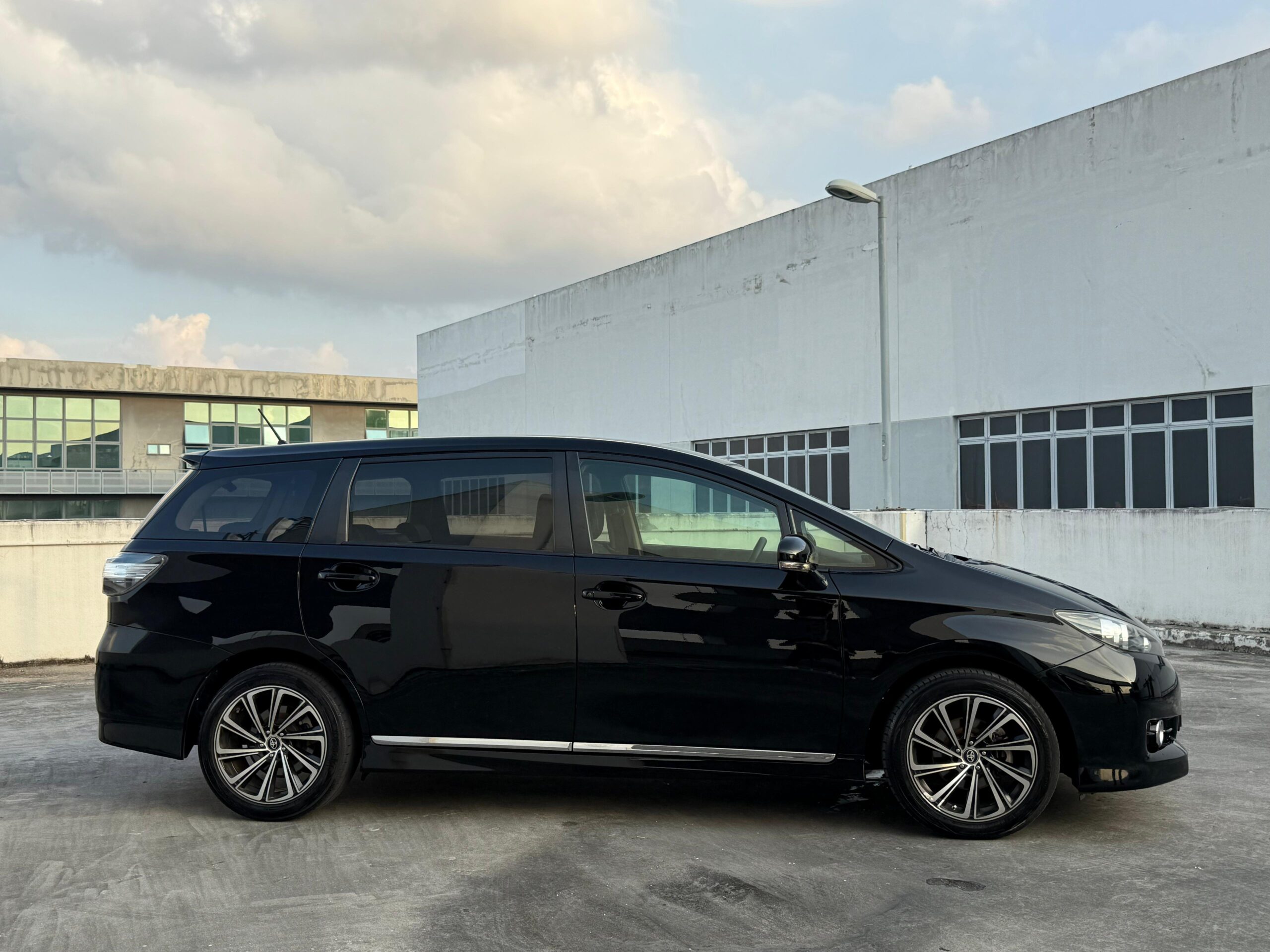 Ext Side