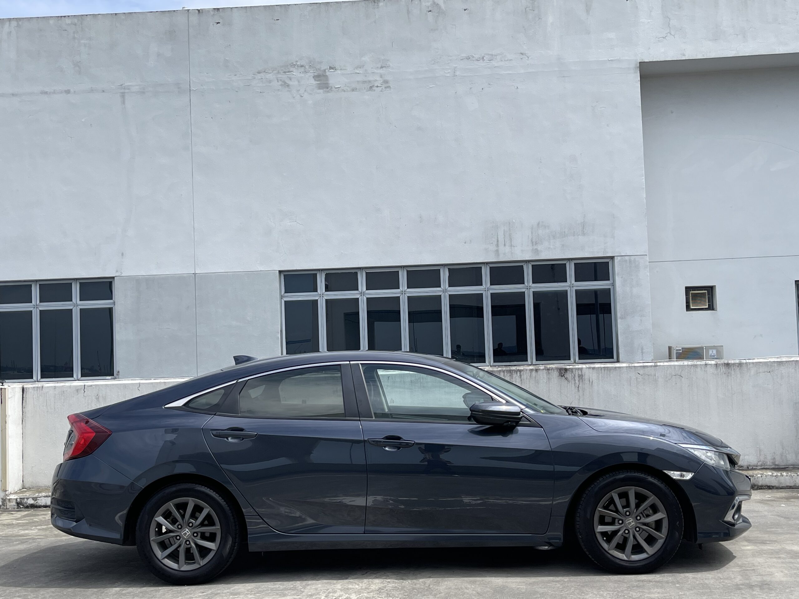 Ext Side