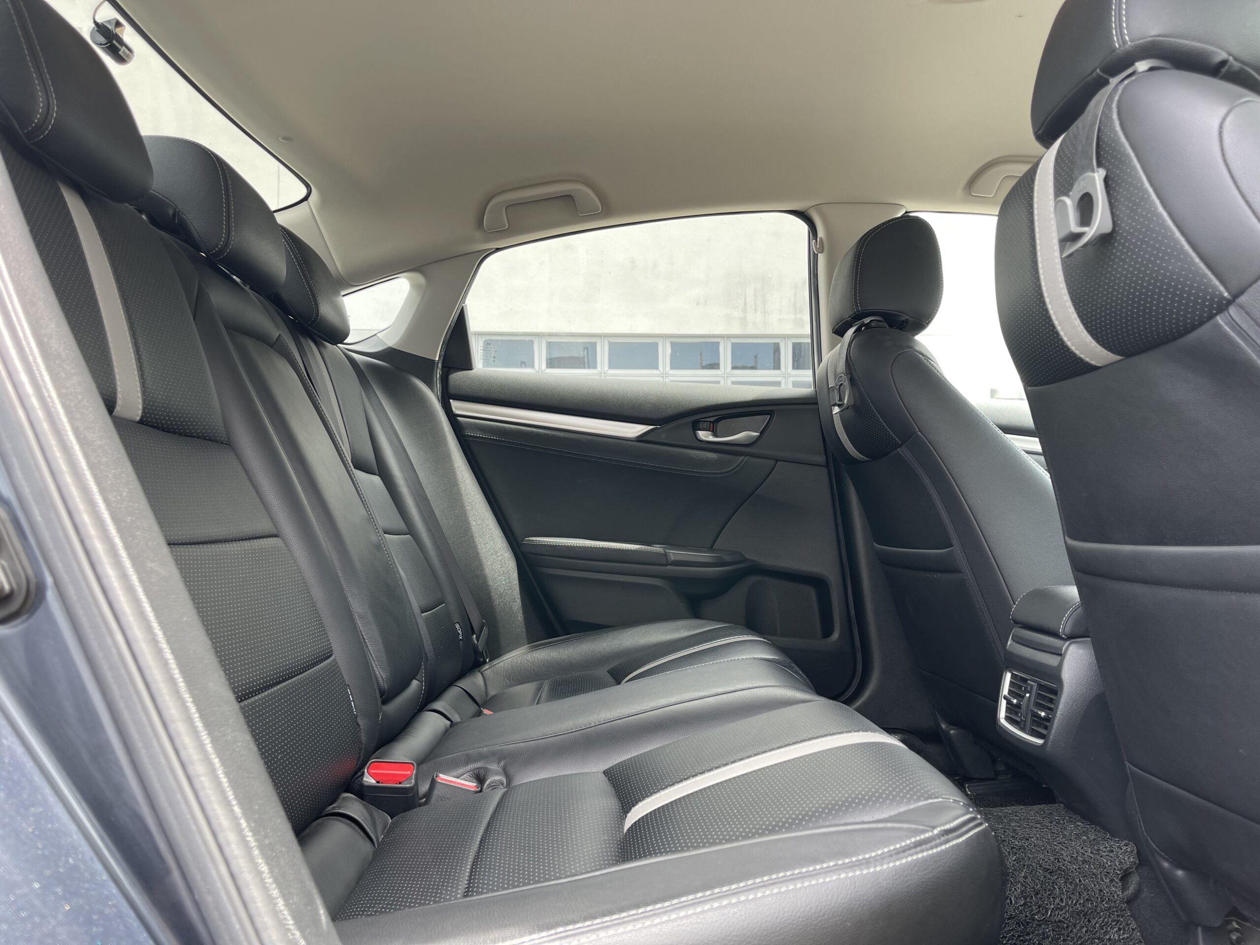 Int Back Seats