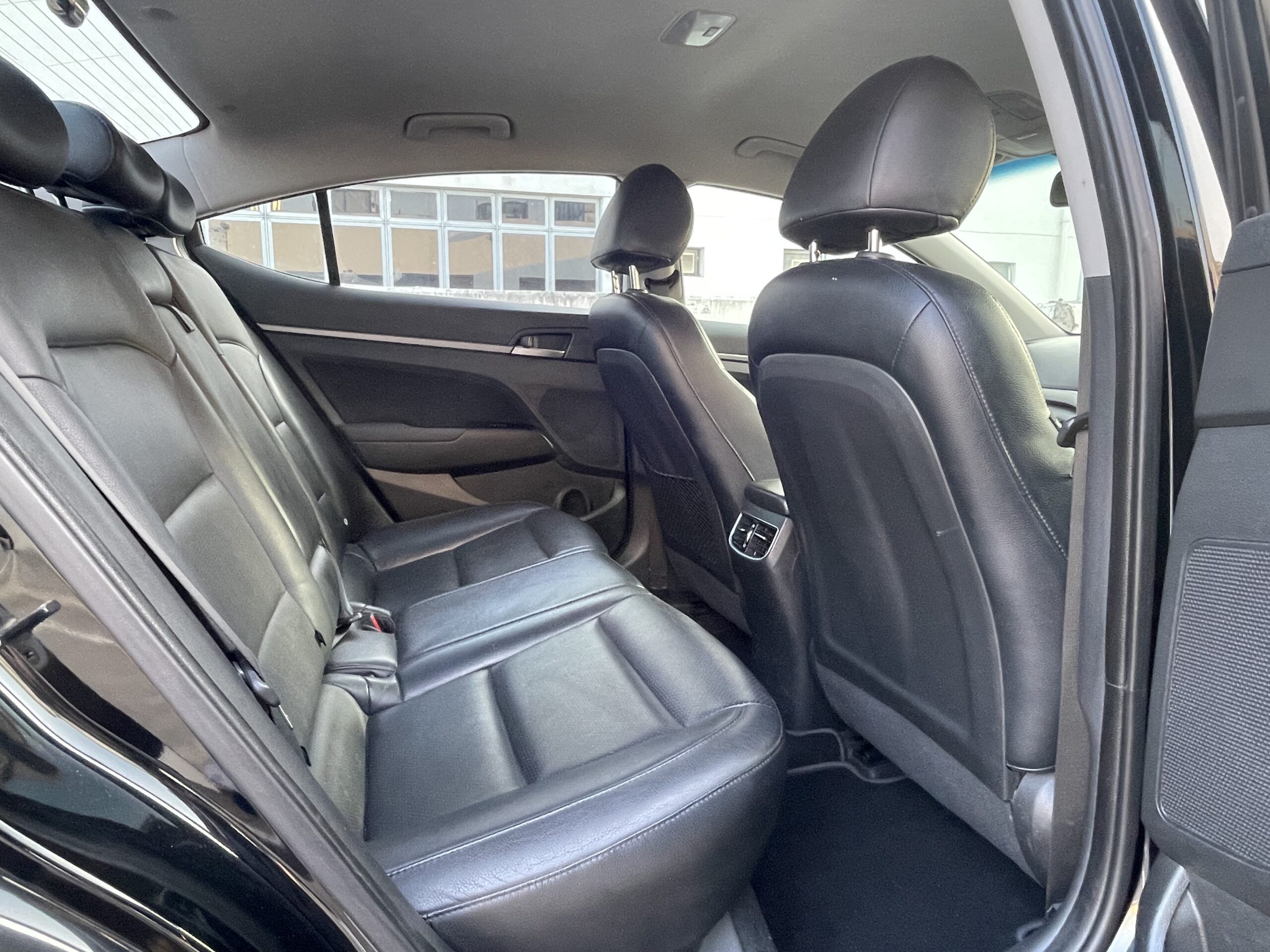 Int Backseat