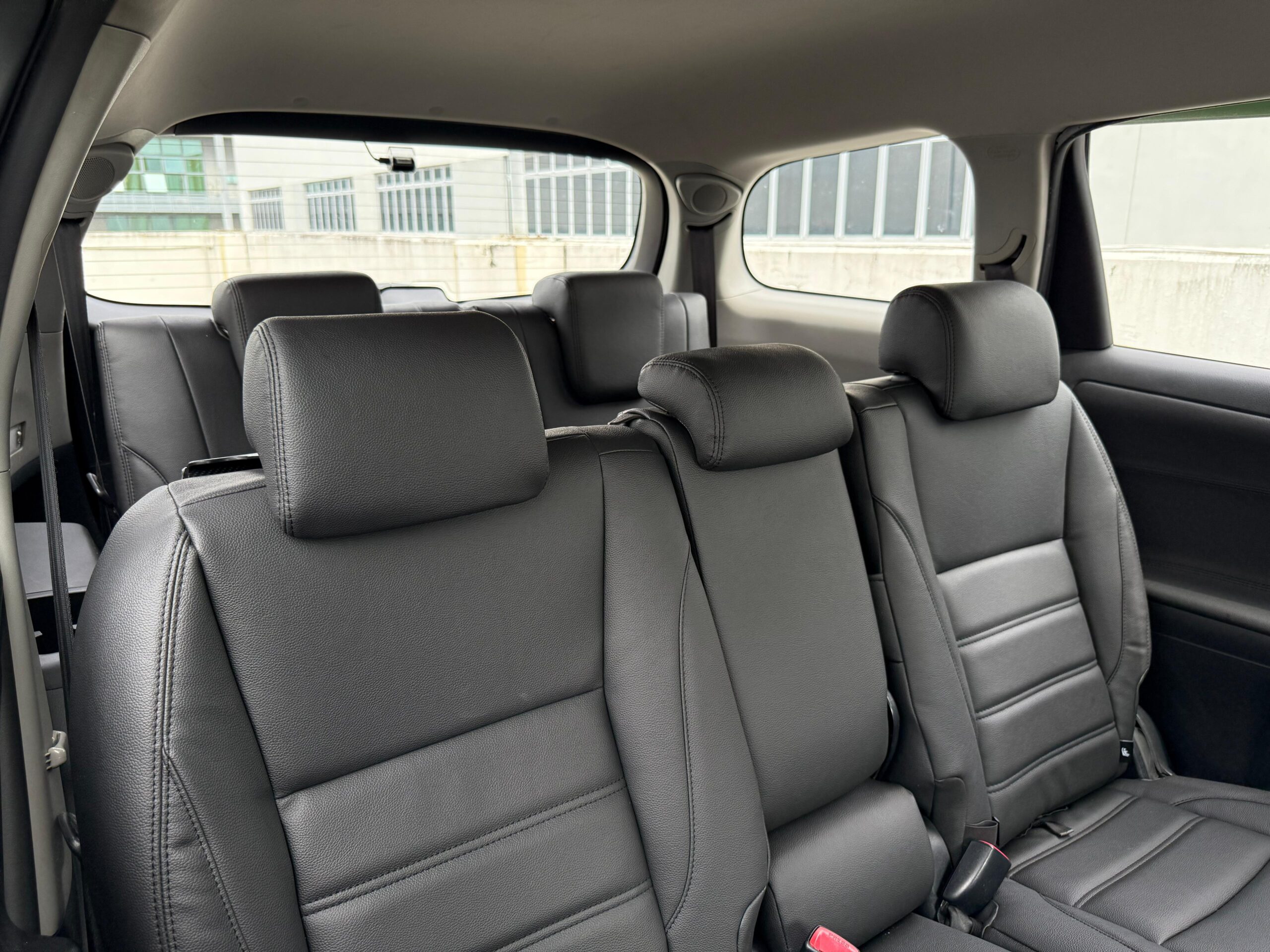Int Front Seats