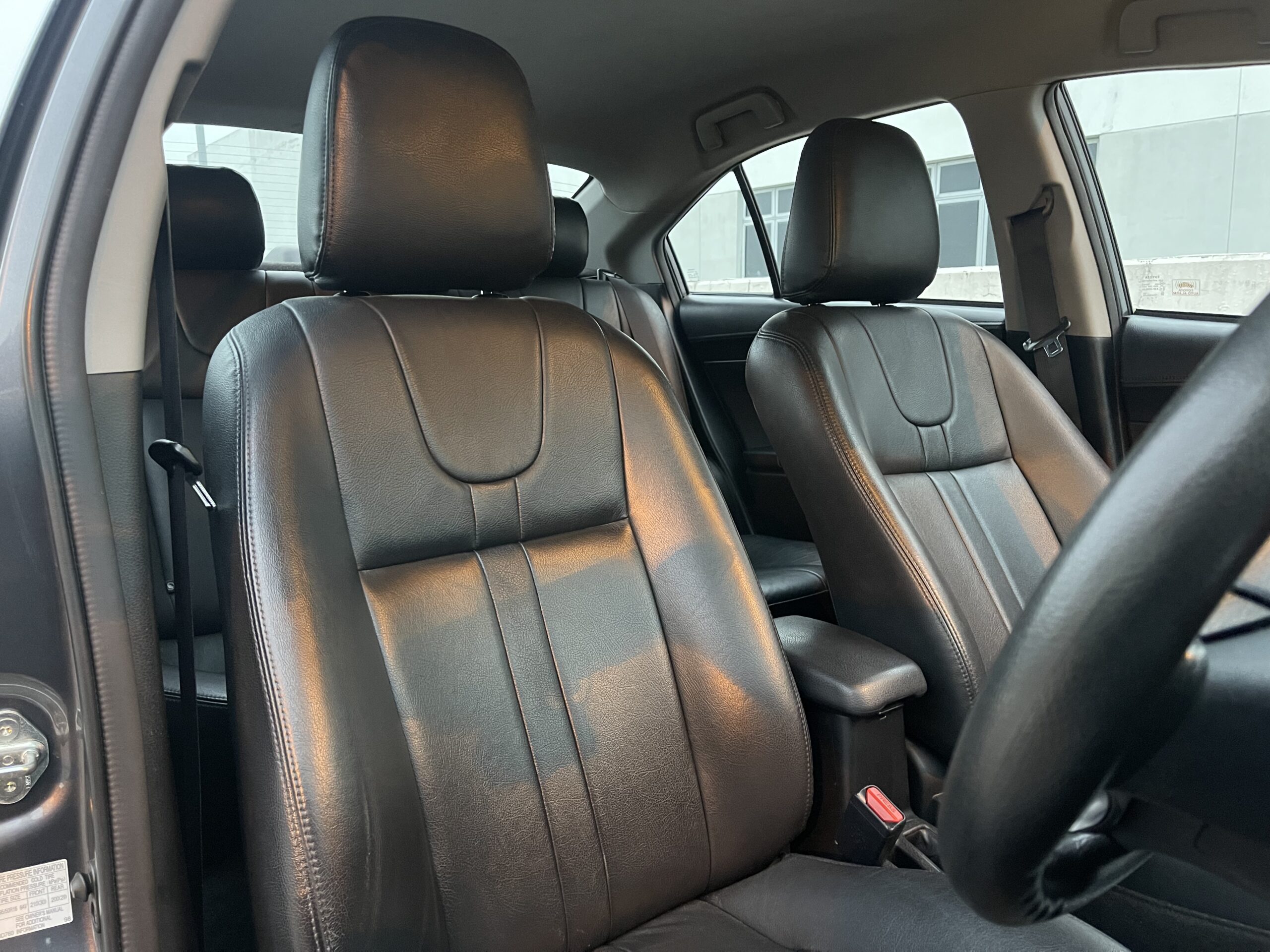 Int Front Seats