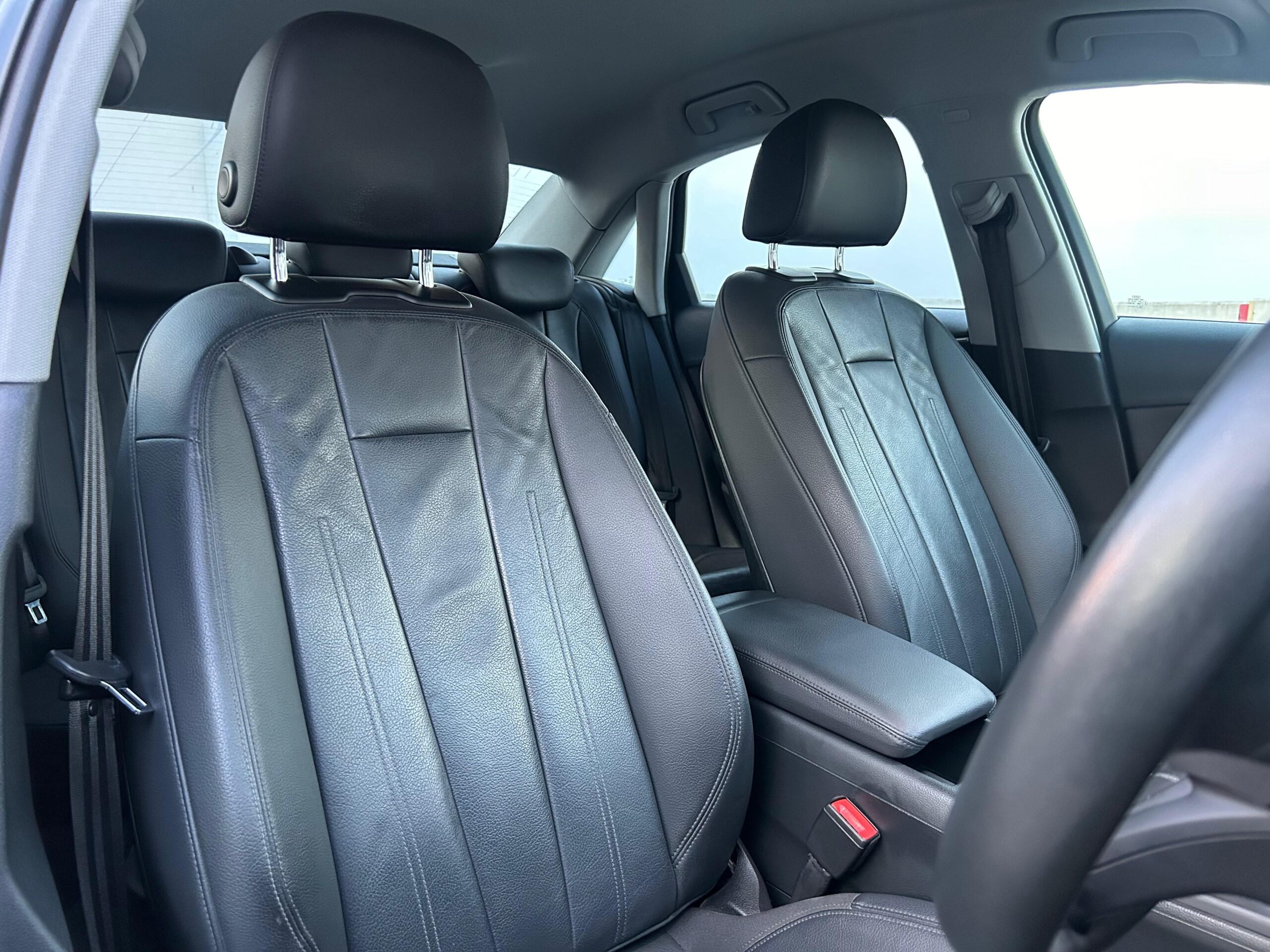Int Front Seats