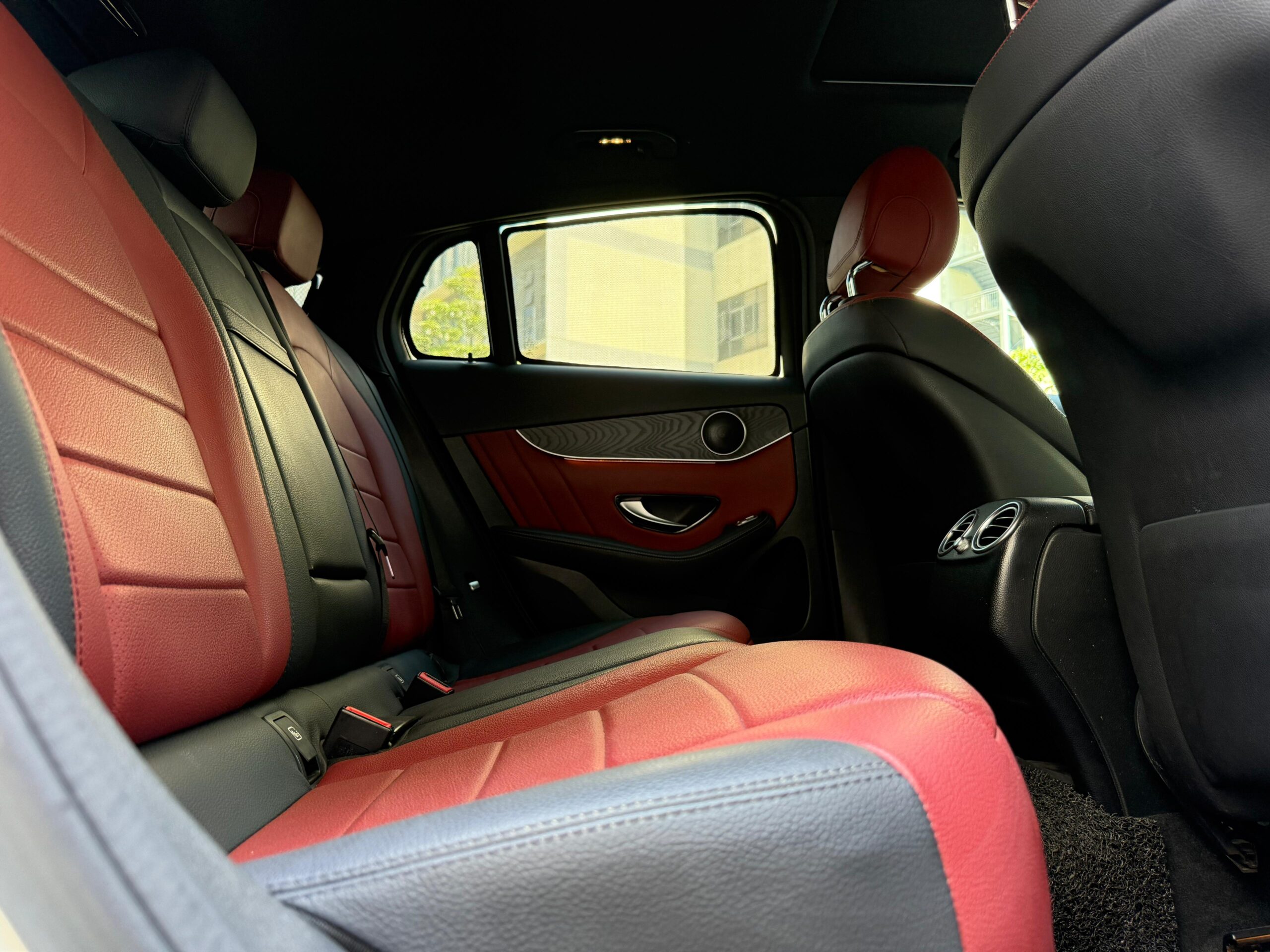 Int Back Seats 2
