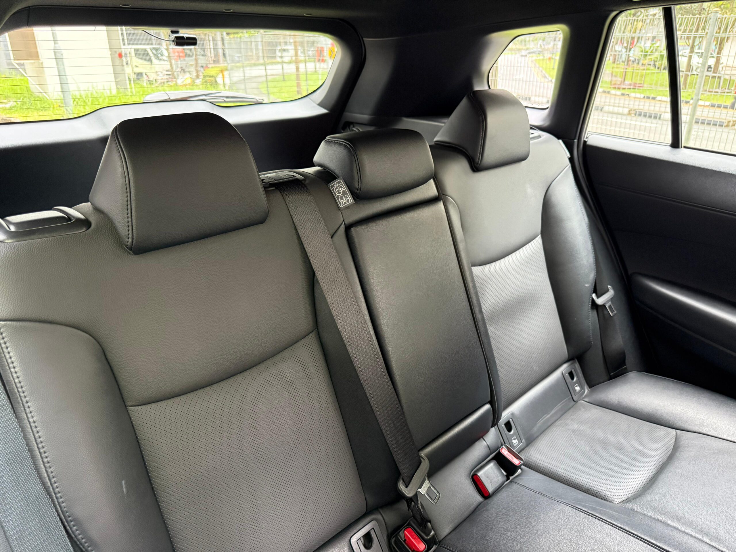 Int Back Seats 2