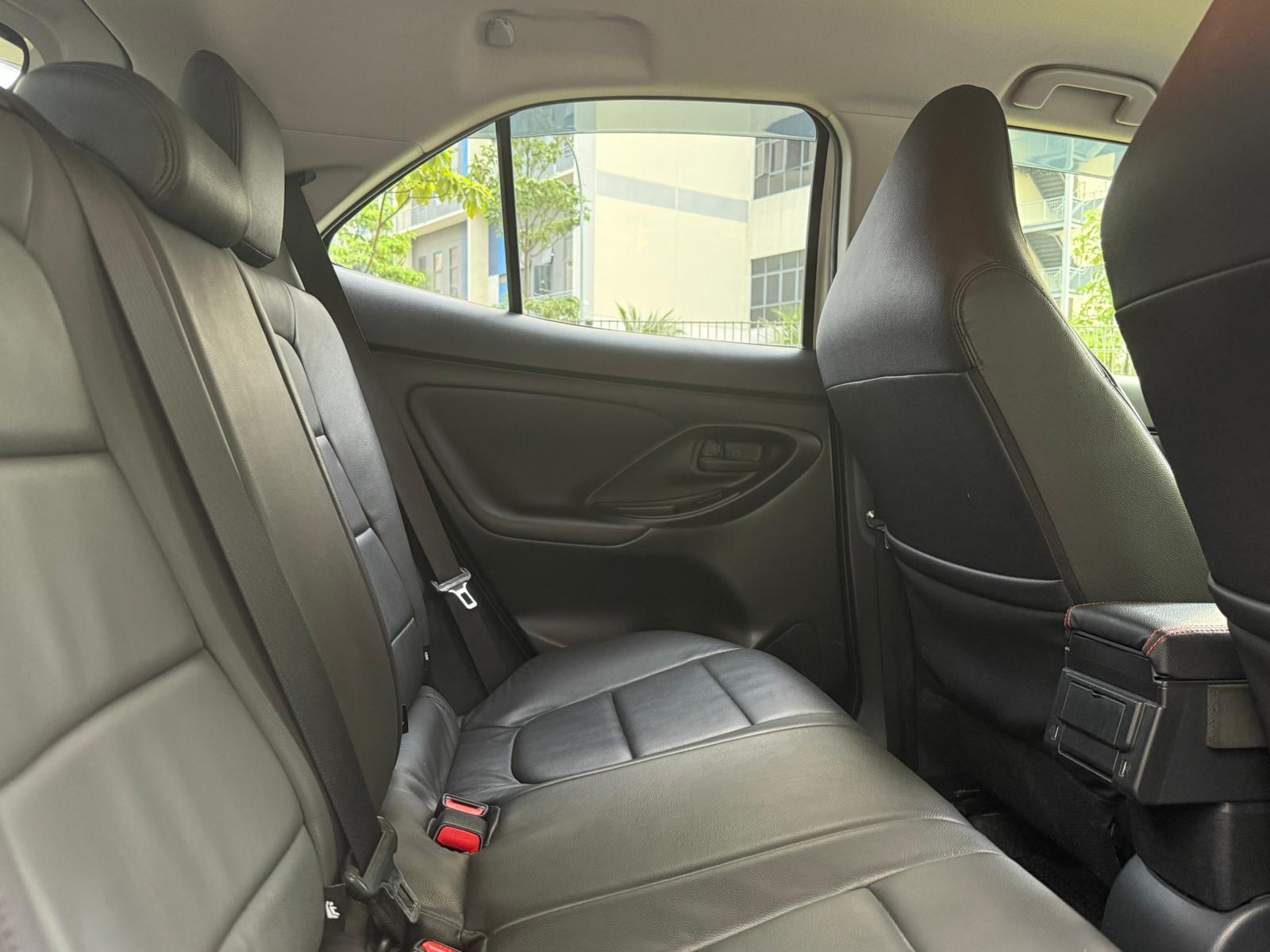 Int Back Seats