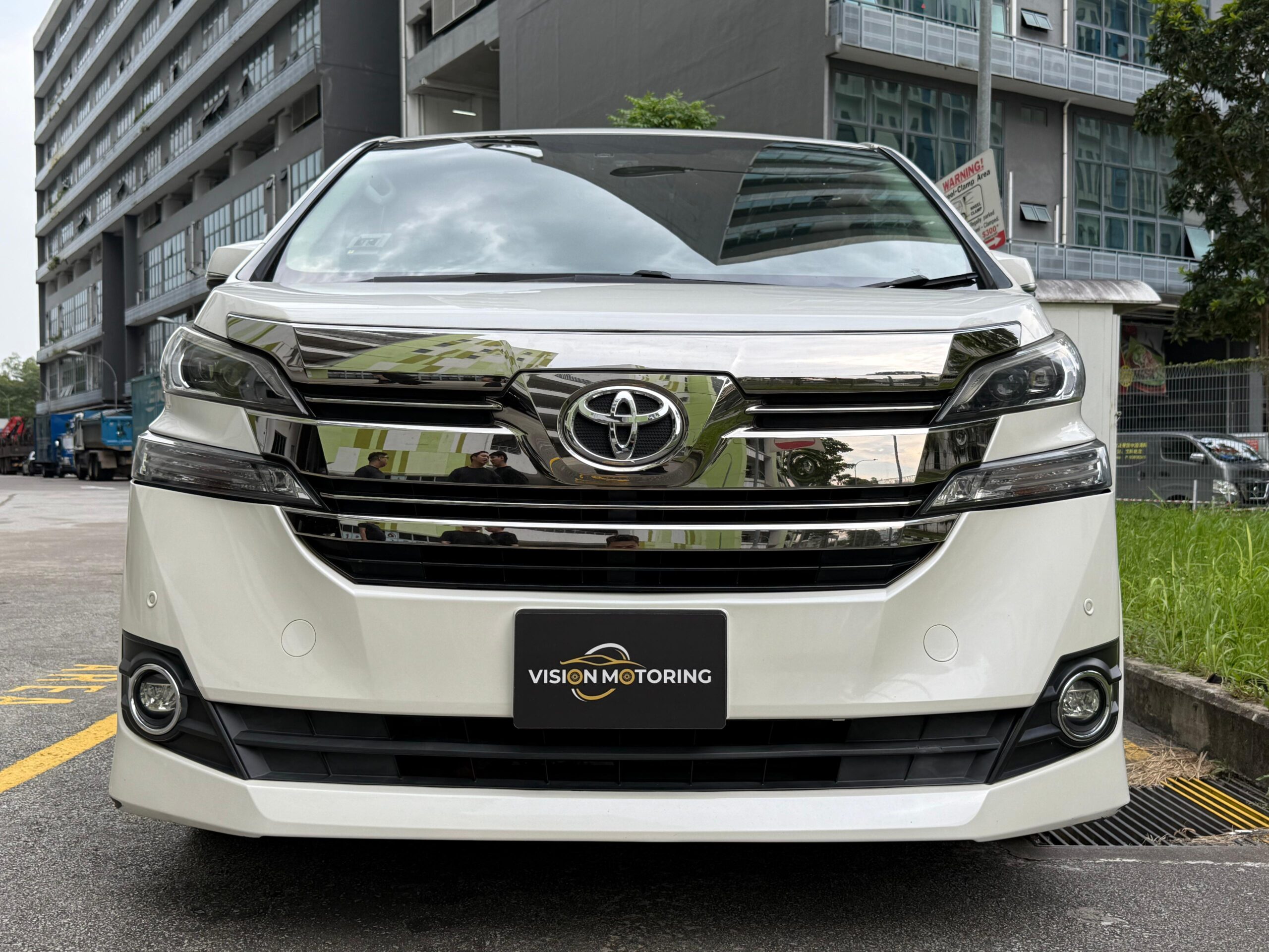 Ext Front