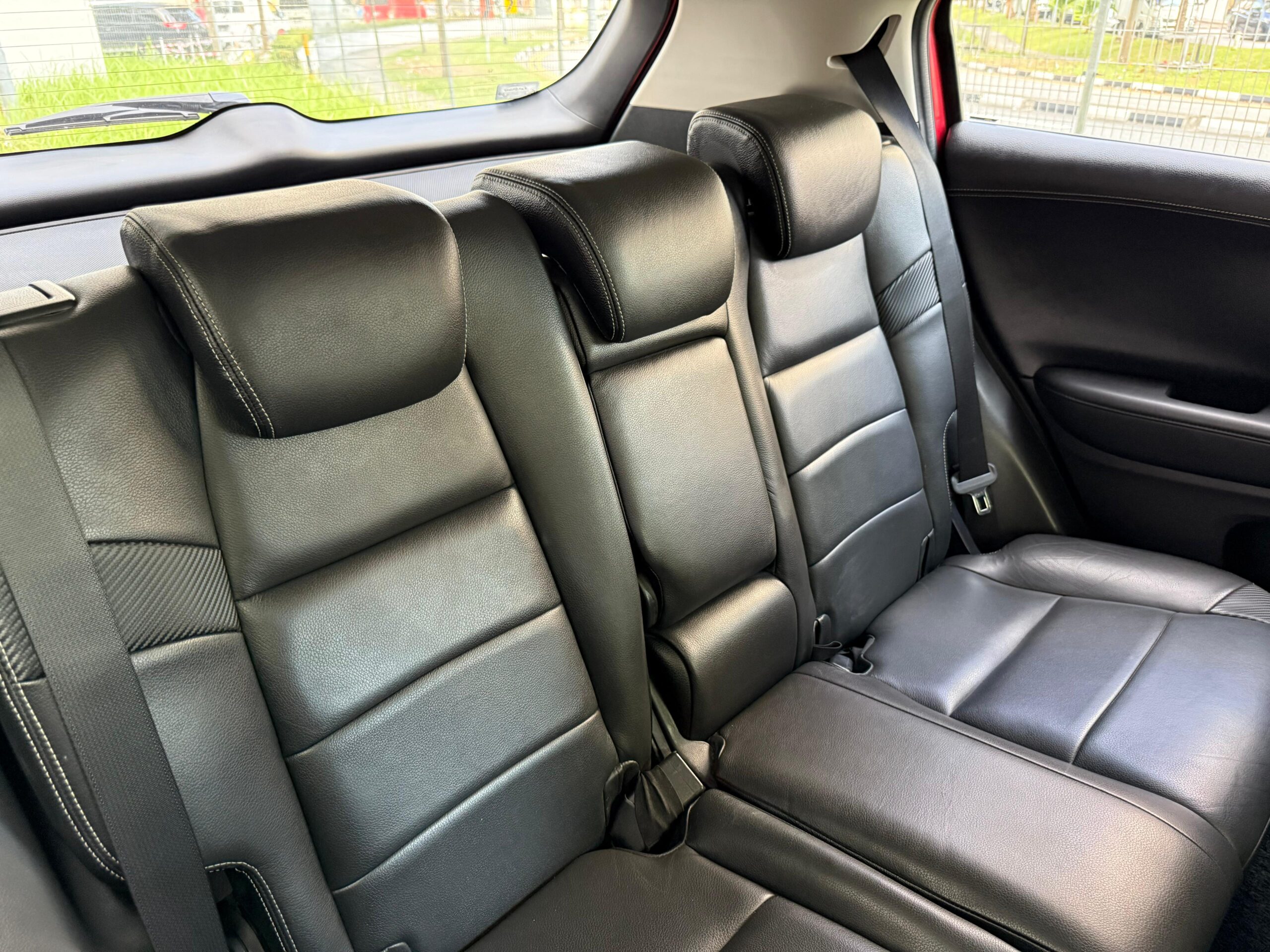 Int Back Seats (2)