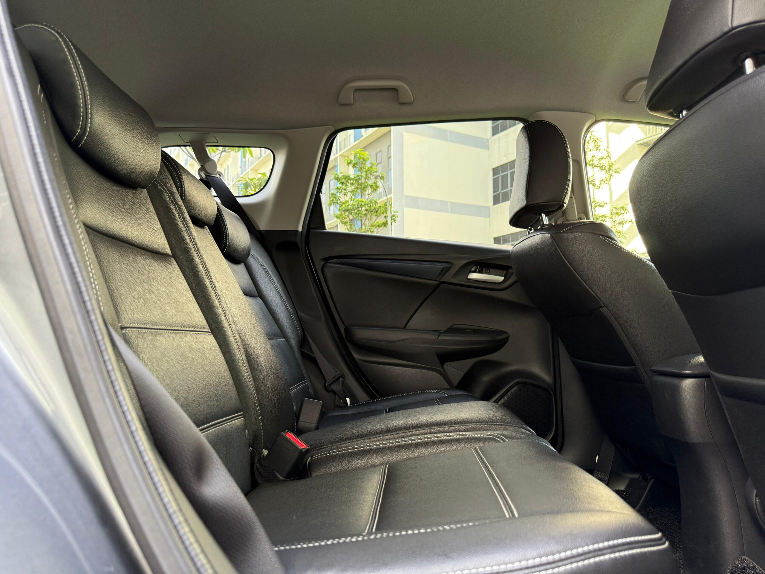 Int Back Seats 2