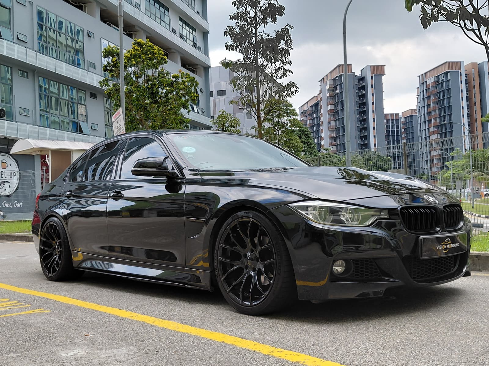 Ext Front Angle Vision